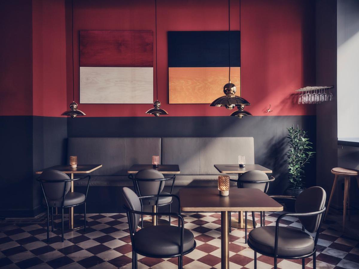 Hotel Flora 4*
